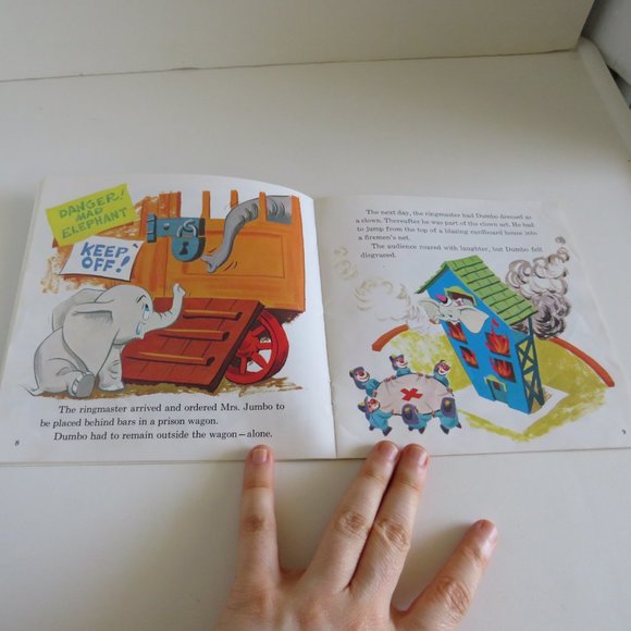 DISNEY Dumbo Book & Pinocchio Cassette Tape & USB Flash Drive with MP3 F… - Picture 6 of 13